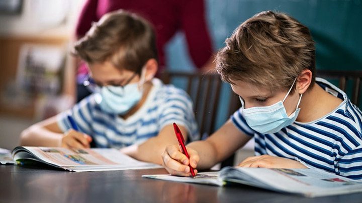 دلایل تاخیر در بازگشایی مدارس