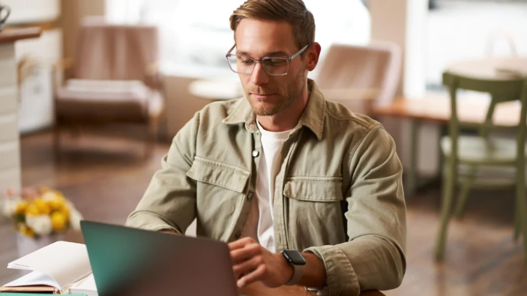 فریلنسر یعنی چه؟