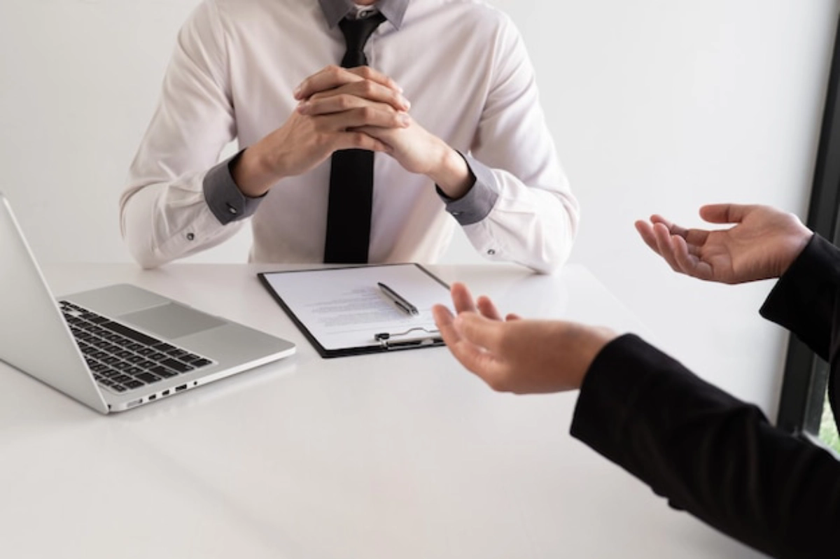 نشانه های رد شدن در مصاحبه شغلی